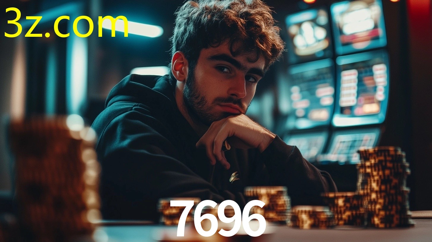7696